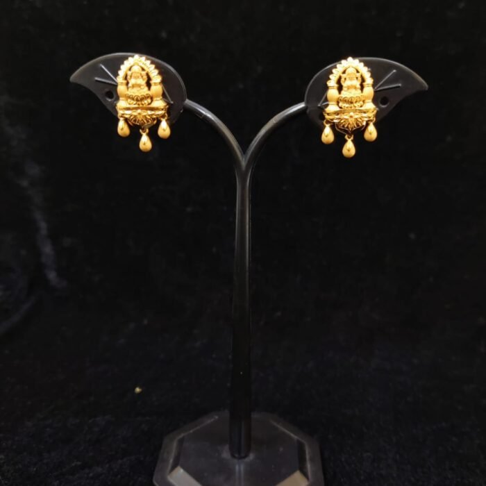 EARING