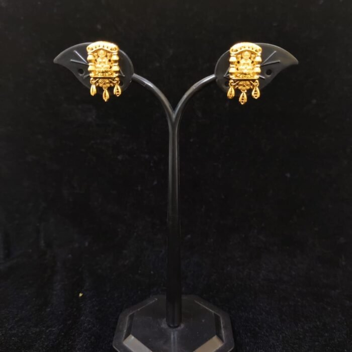EARING