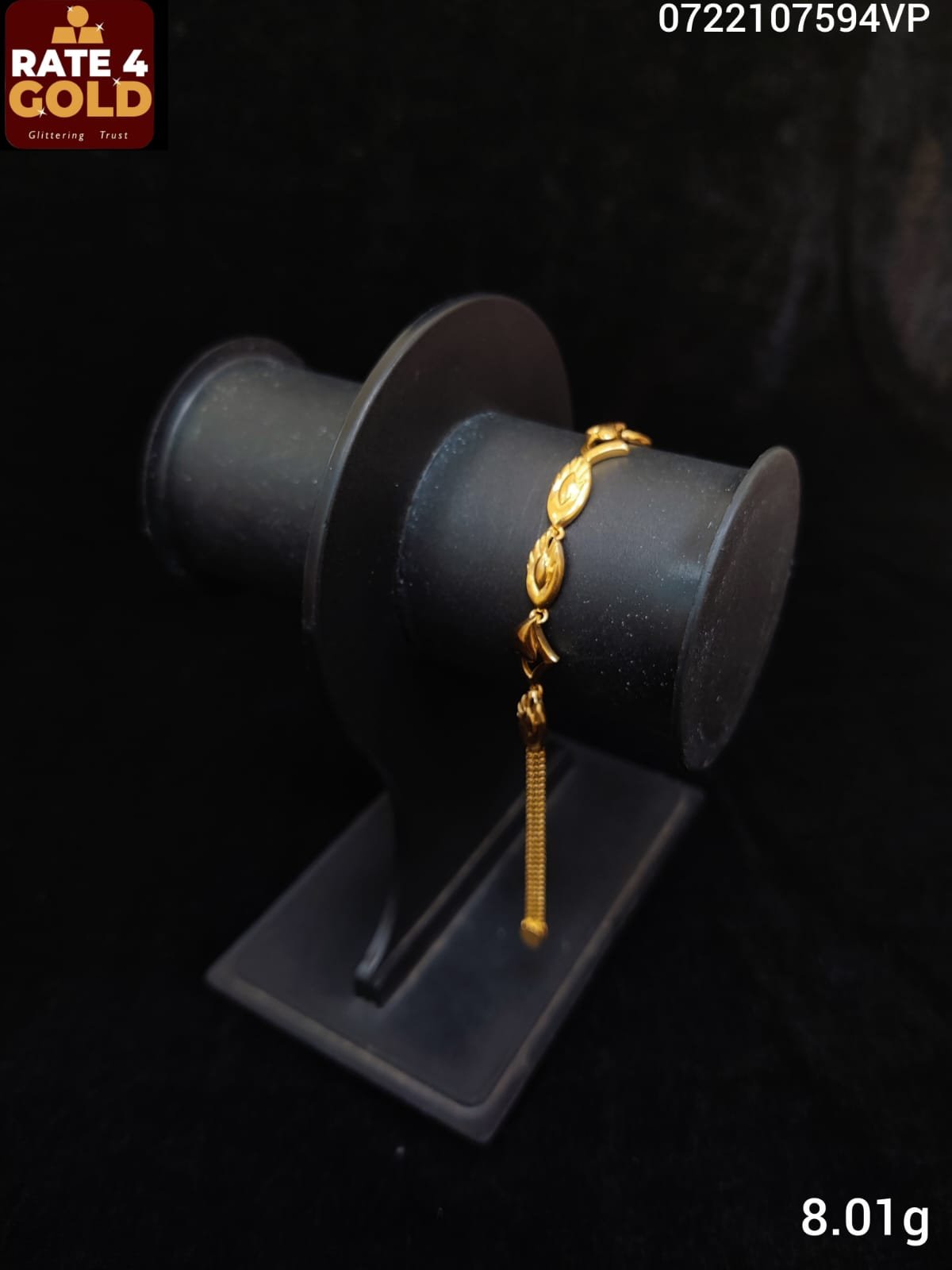 BRACELET