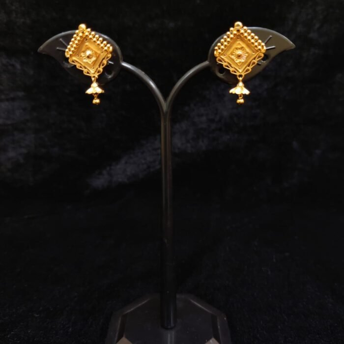 EARING