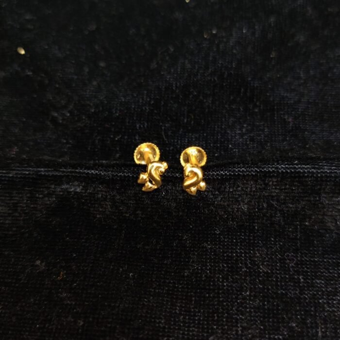 EARING