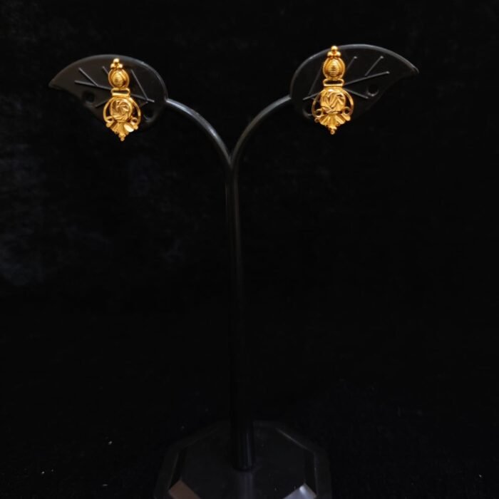 EARING
