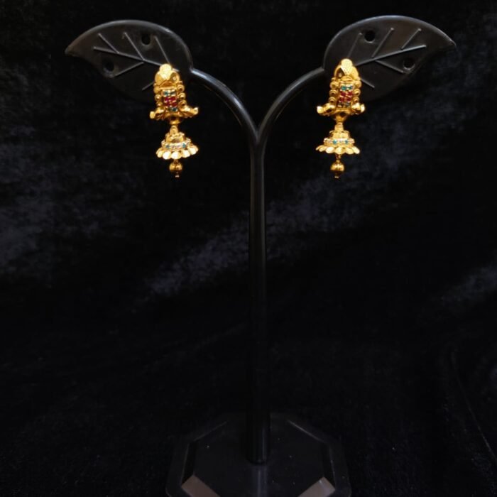 EARING