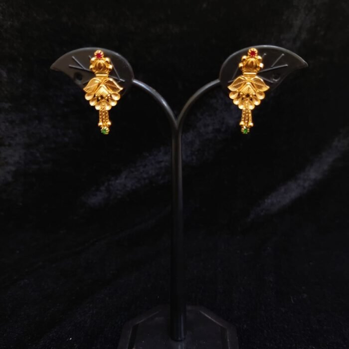 EARING