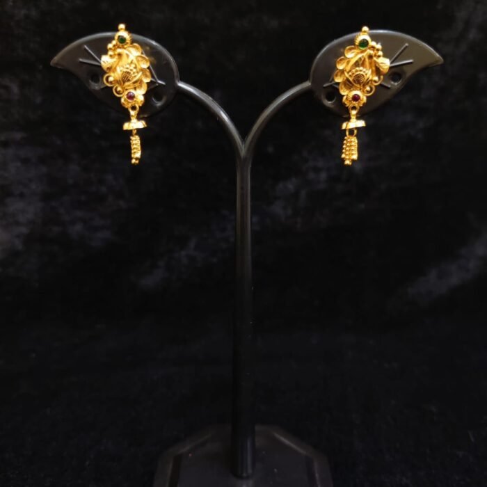 EARING