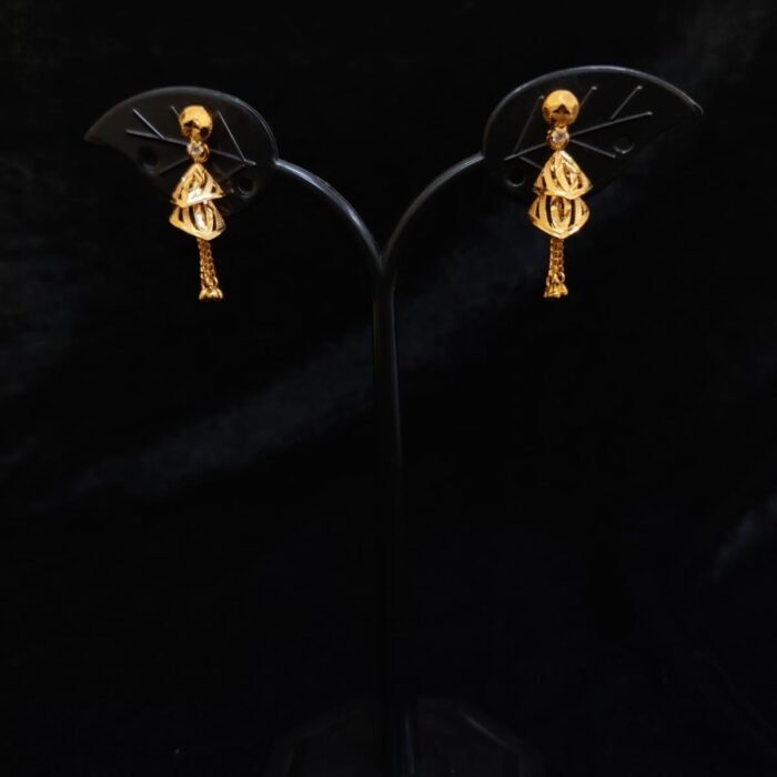 EARING