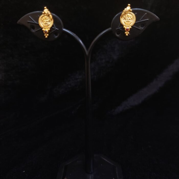 EARING