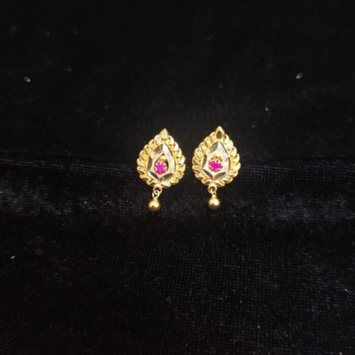 EARING