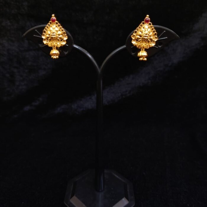 EARING