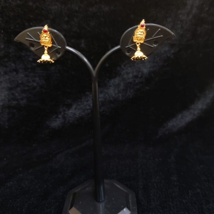EARING